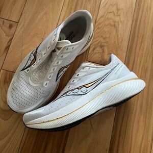 Saucony Endorphin Speed Running Sneakers - SZ 9